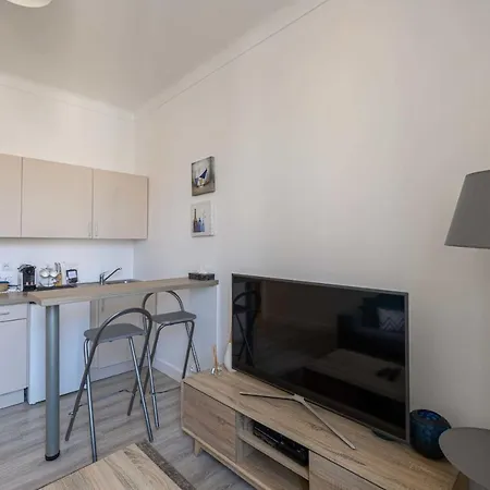 Beautiful Renovated Near Croisette Apartment Cannes