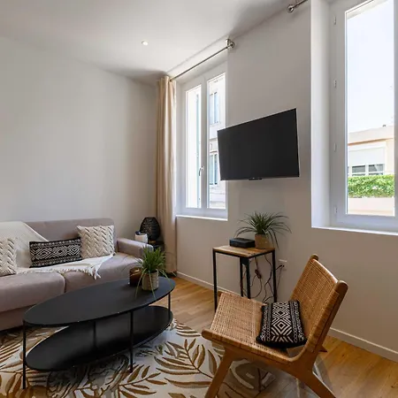 Beautiful Renovated Near Croisette Cannes